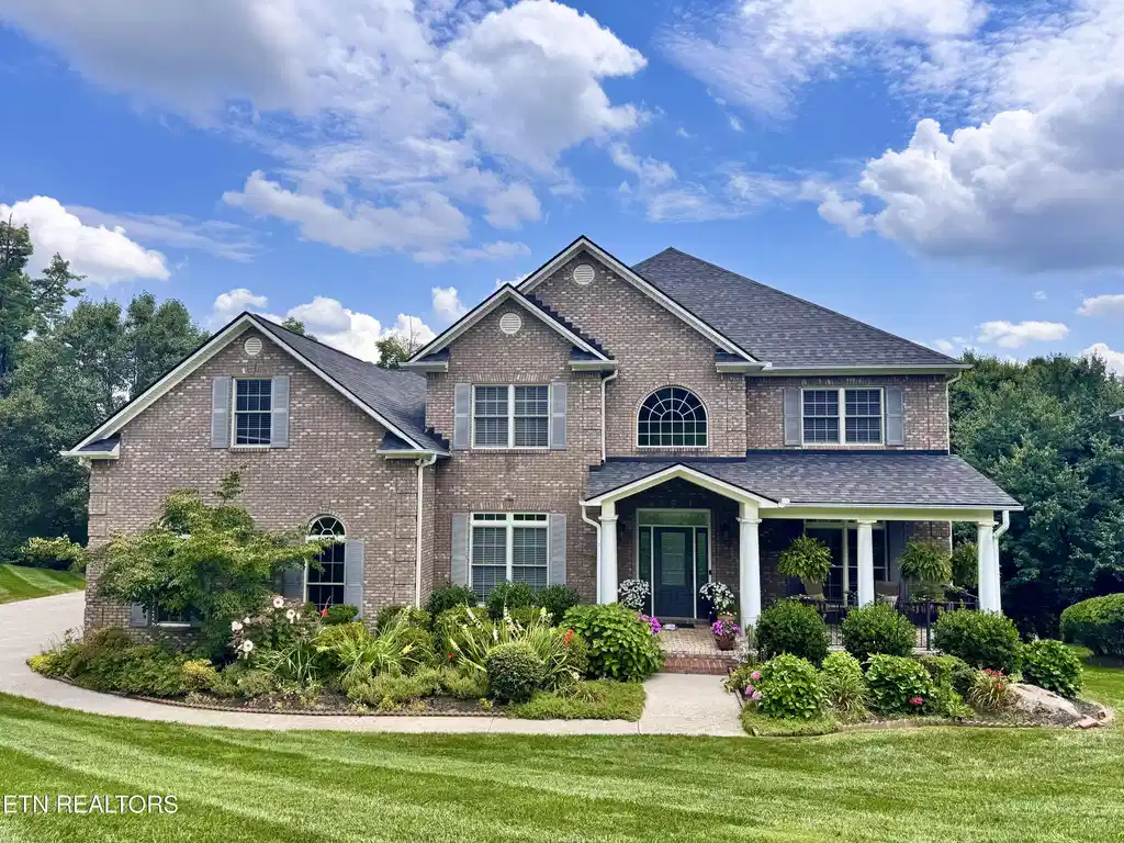 Image 1: Two story basement in Fox Run