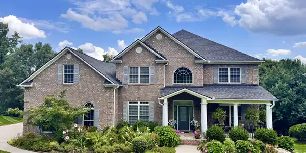 712 Whispering Hills Lane