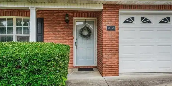 Image 4: 05-212 Timbercreek Way 34