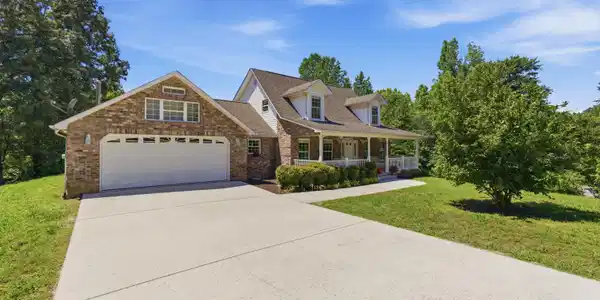 240 Long Rd