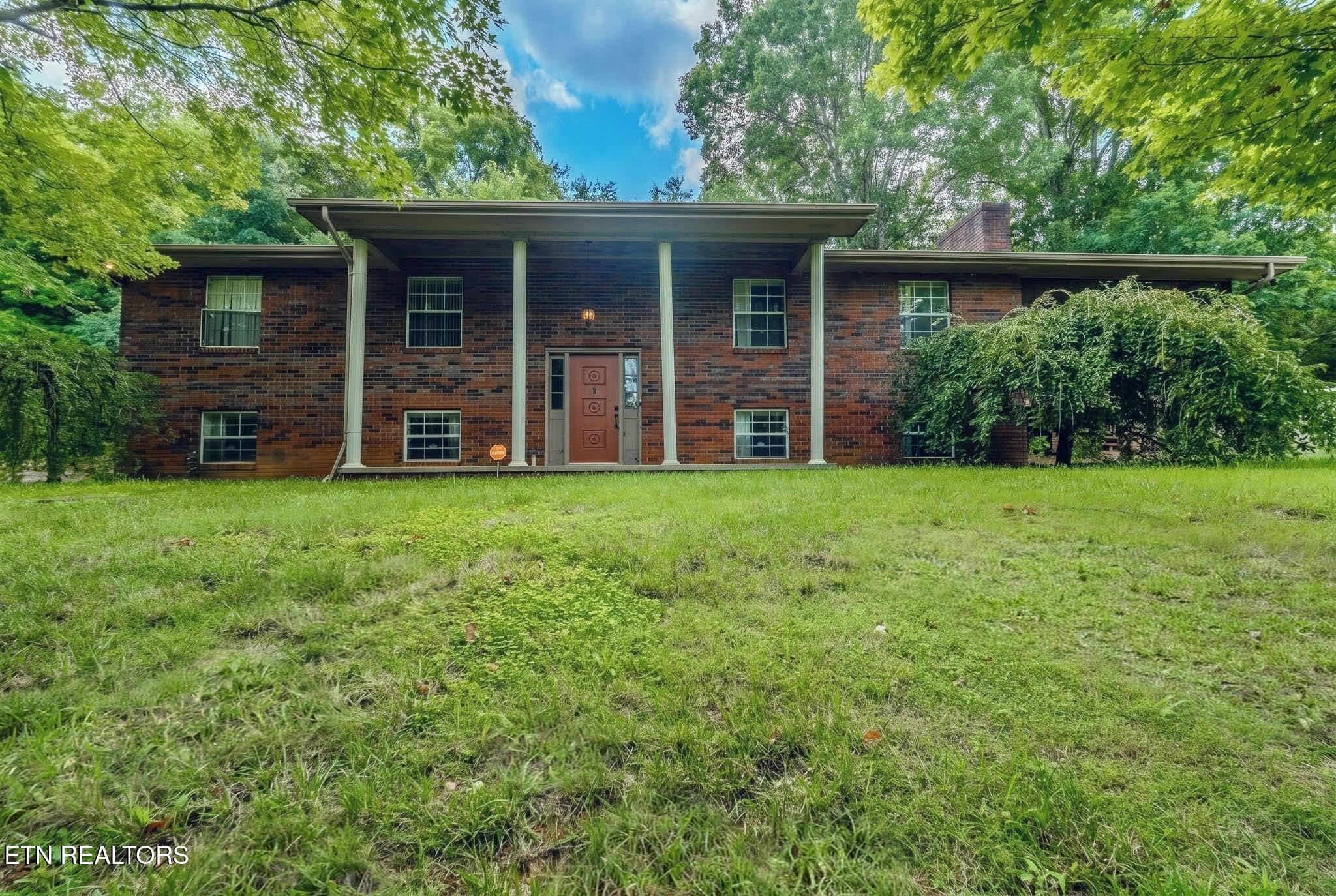 Image 1: 36-web-or-mls-1207-fagley-dr~2