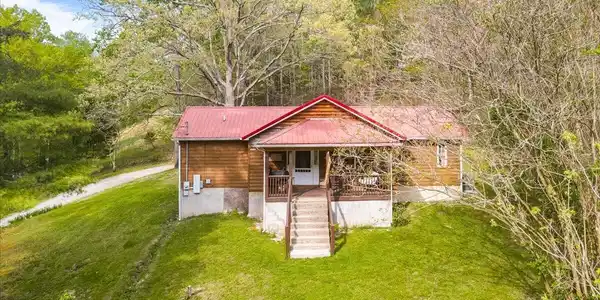 951 Knoxville Hollow Rd