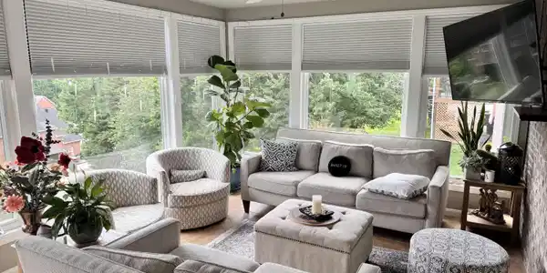 Image 4: Sunroom sitting area