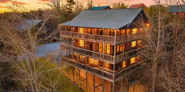 2022 Oakmont Drive