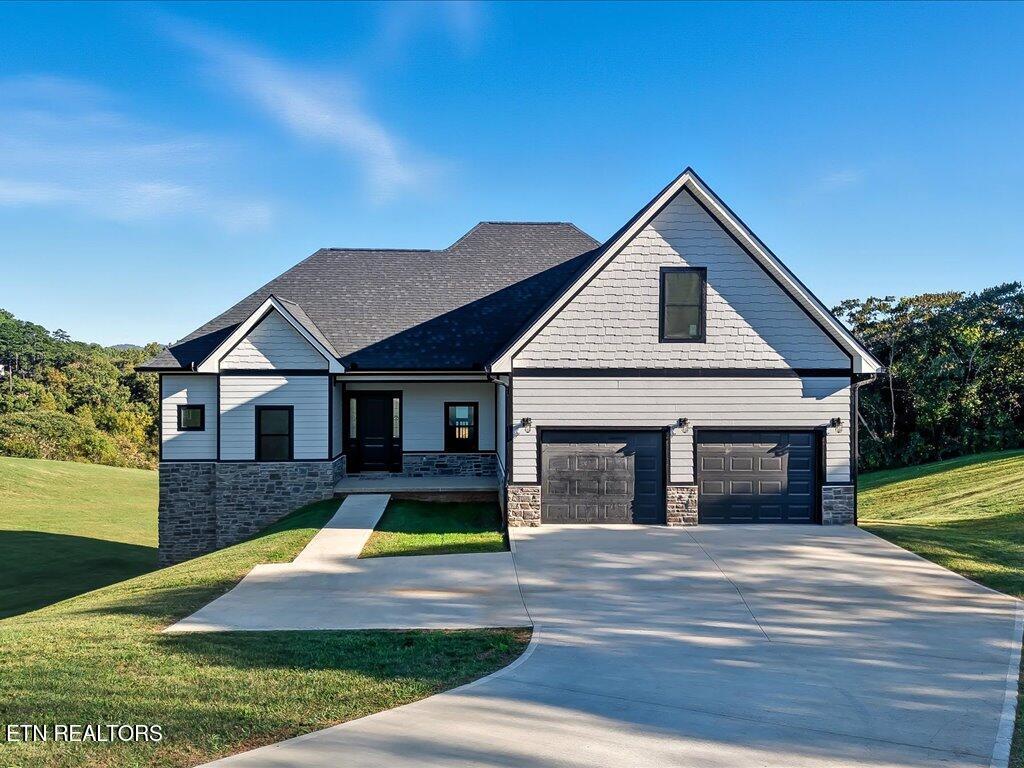 Image 1: 736 Cow Poke Ln - 1