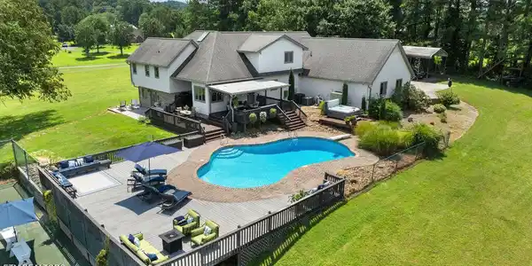 Image 3: DJI_0311
