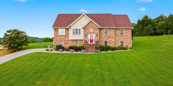 1463 River Run Circle