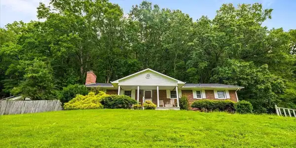 Image 2: 43-227 Fairway Dr