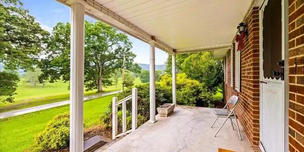 Image 4: 07-227 Fairway Dr