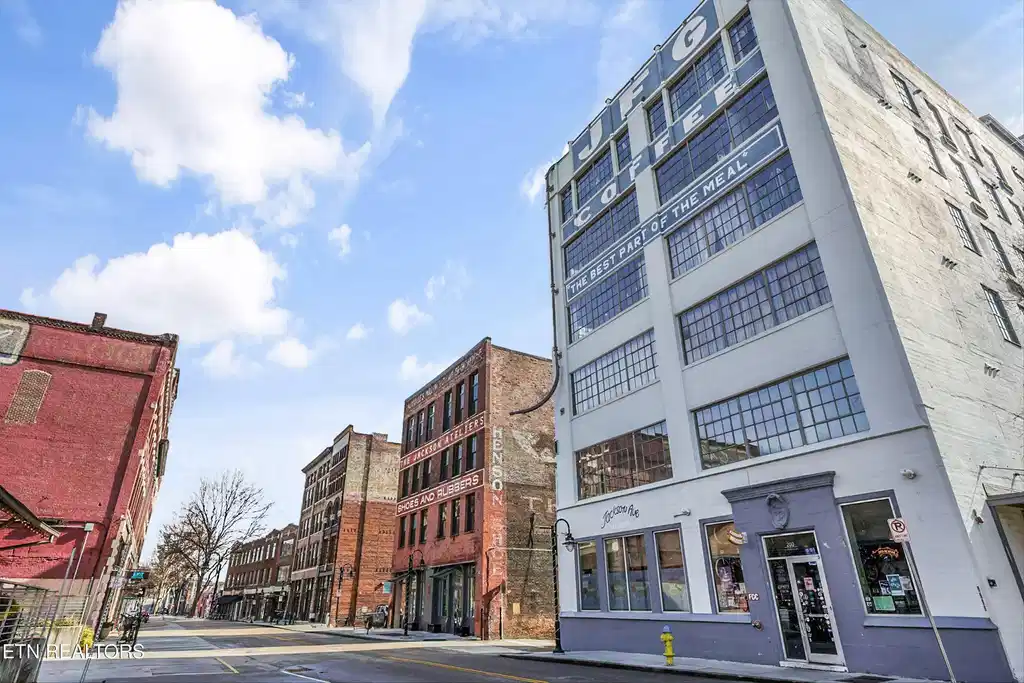 Image 1: JFG Flats