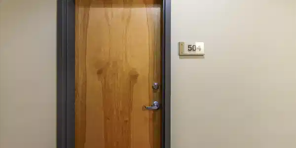 Image 3: Unit 504