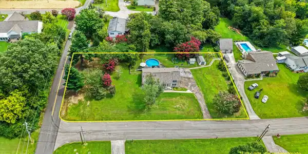 Image 3: 59-9229 Slade Dr 07