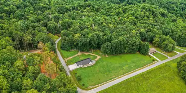 Image 3: 43-1220 Cougar Trail 09