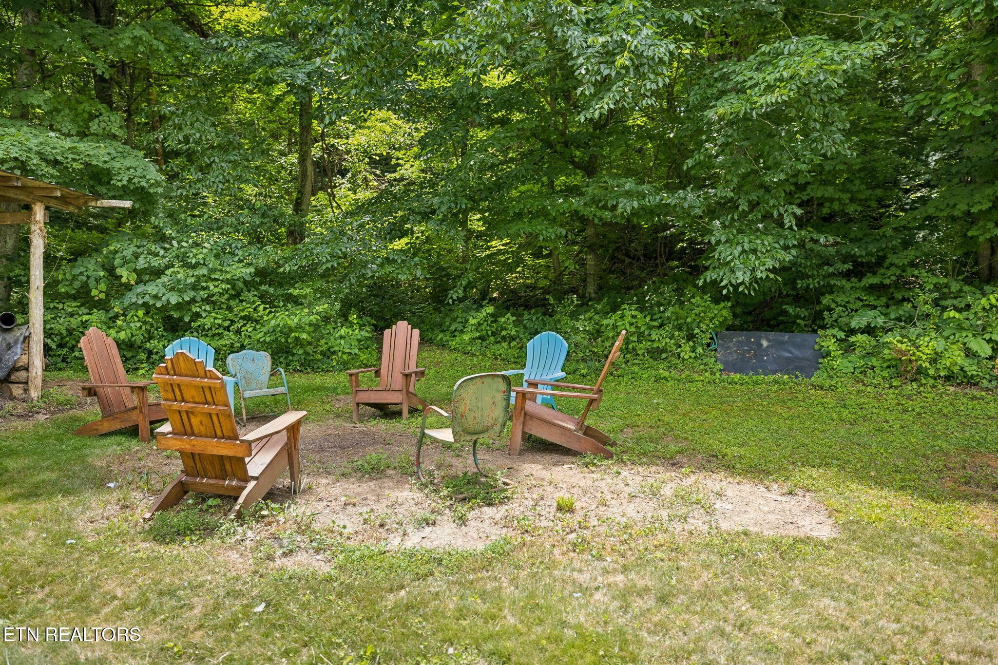 Image 4: 21-344 Knob Rd - 021