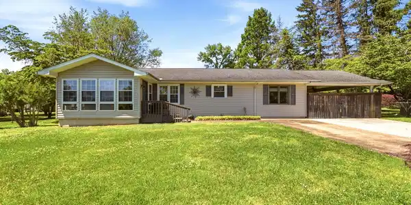 109 Washburn Circle