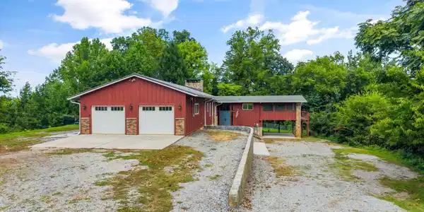 Image 2: 02-2902 Lovingood Way 09