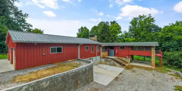 Image 3: 03-2902 Lovingood Way 10