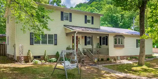 163 NW Mapleton Forest Drive