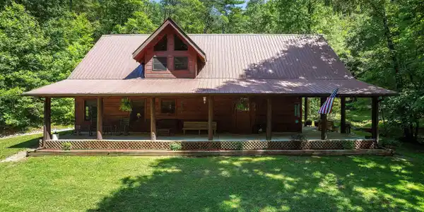 1151 Chestnut Valley Rd
