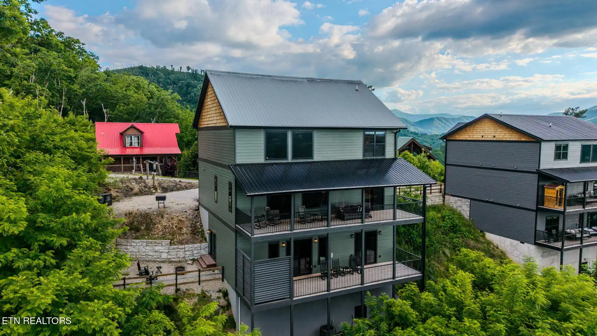 Image 1: DJI_20260512190033_0559_D