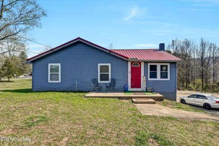 3014 Six Mile Rd