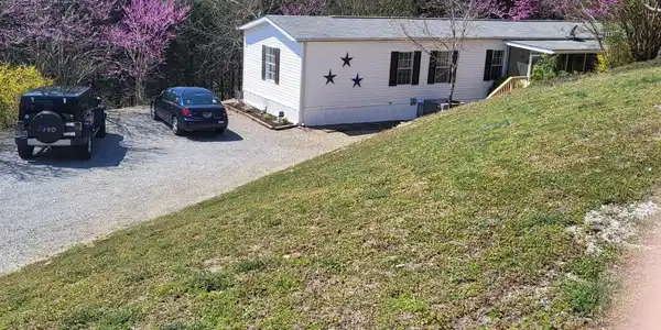 1009 Pleasure Rd