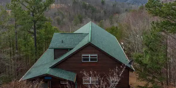 Image 2: homesandvideos aerials-14180