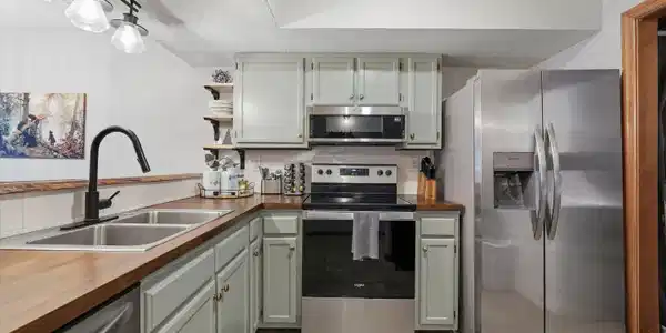 Image 4: 06-1155 Upper Alpine Way 310 02