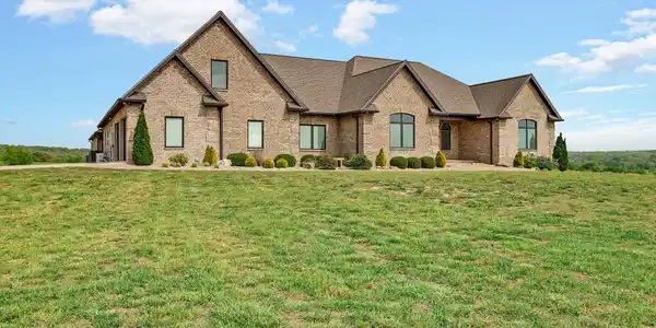 1150 Eldridge Loop