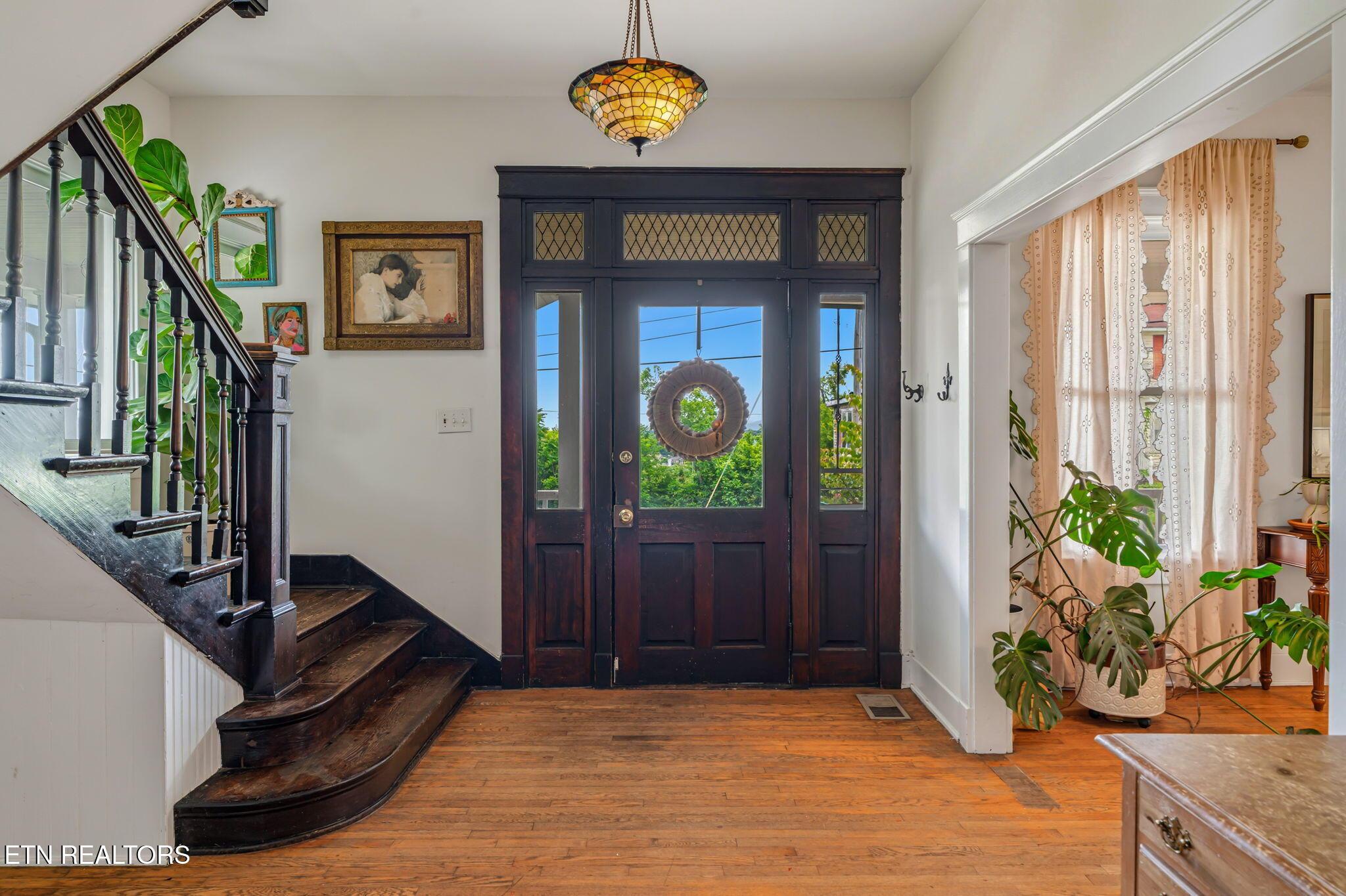 Image 2: 24-web-or-mls-1805 Brandau Street-24