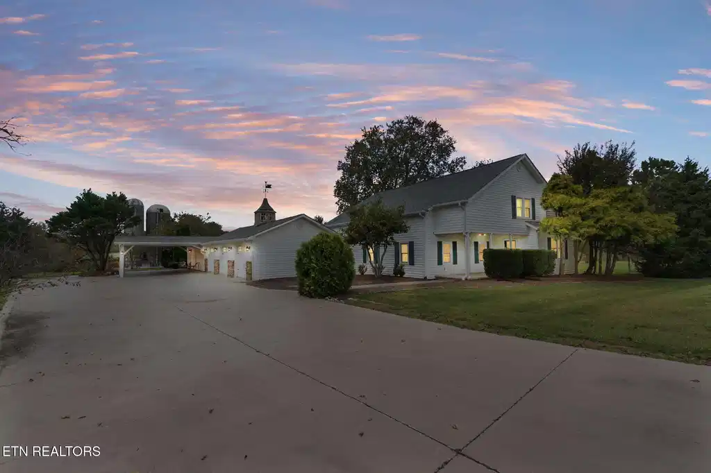 Image 1: 71-web-or-mls-HOP08102a