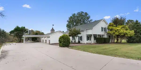 Image 2: 1-web-or-mls-852 Co Rd 422 -Josh Justice