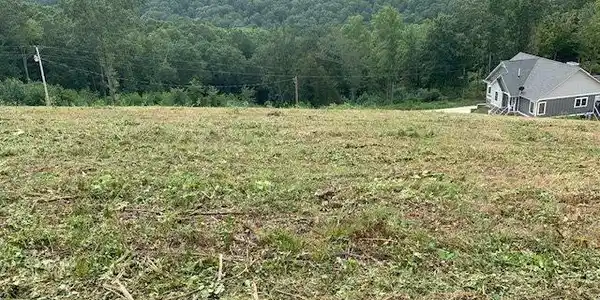 Image 2: 9