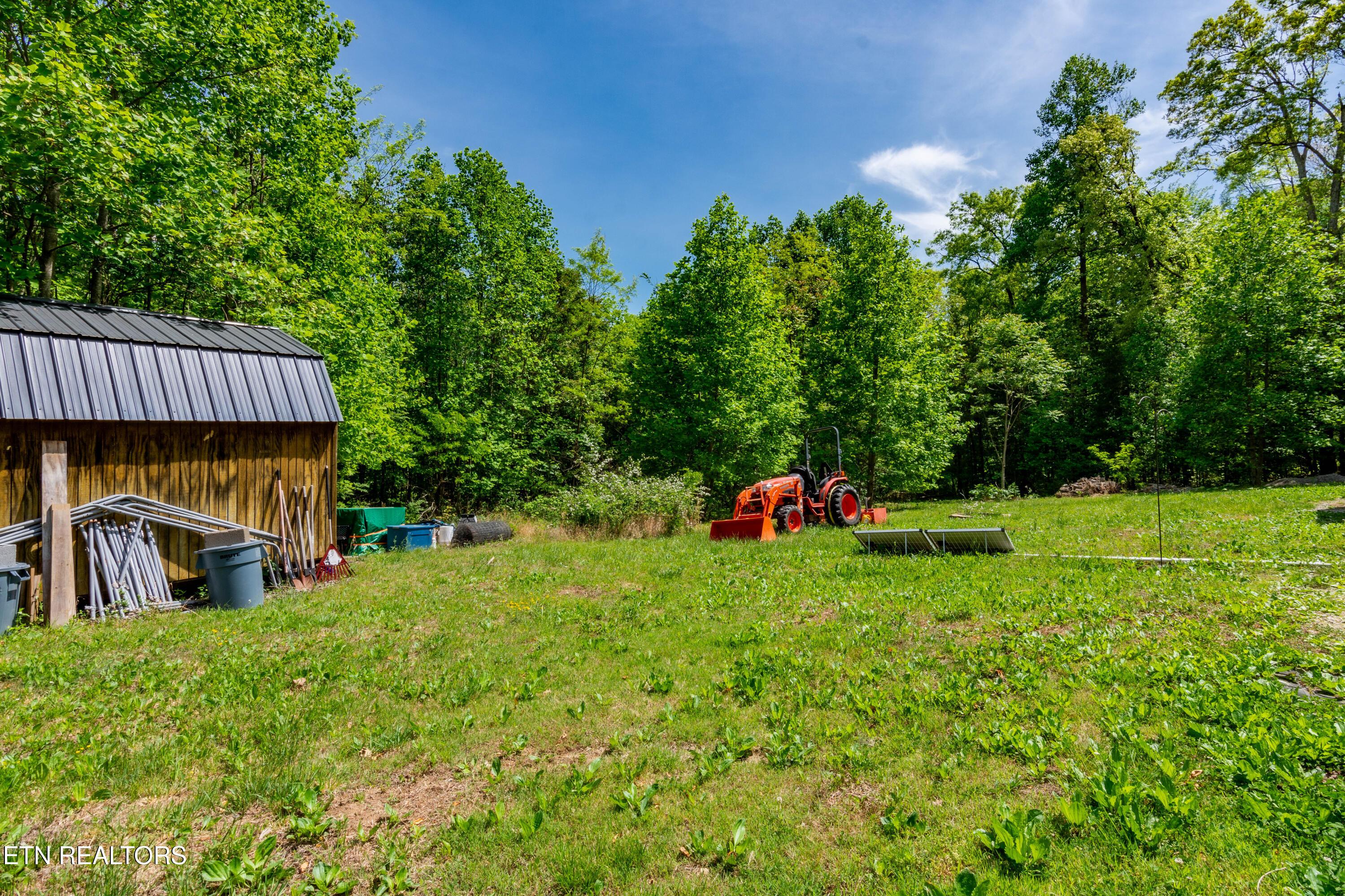 Image 4: 1473 Pine Grove Rd-25