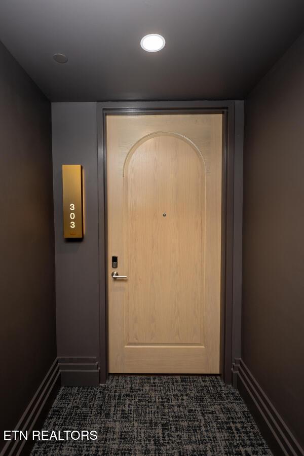 Image 4: Residence 303