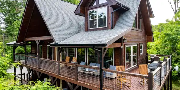 1219 Hemlock Drive