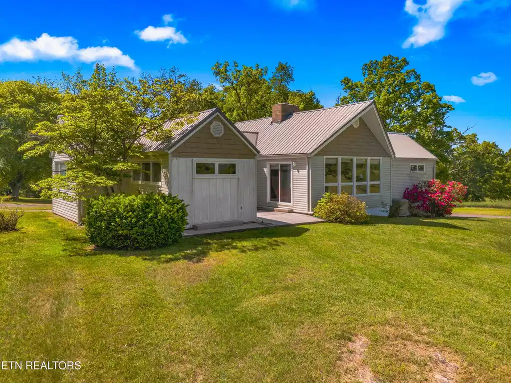 Image 1: Front of home