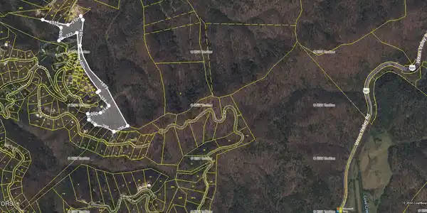 Image 2: Phase E Summit Village Dr
