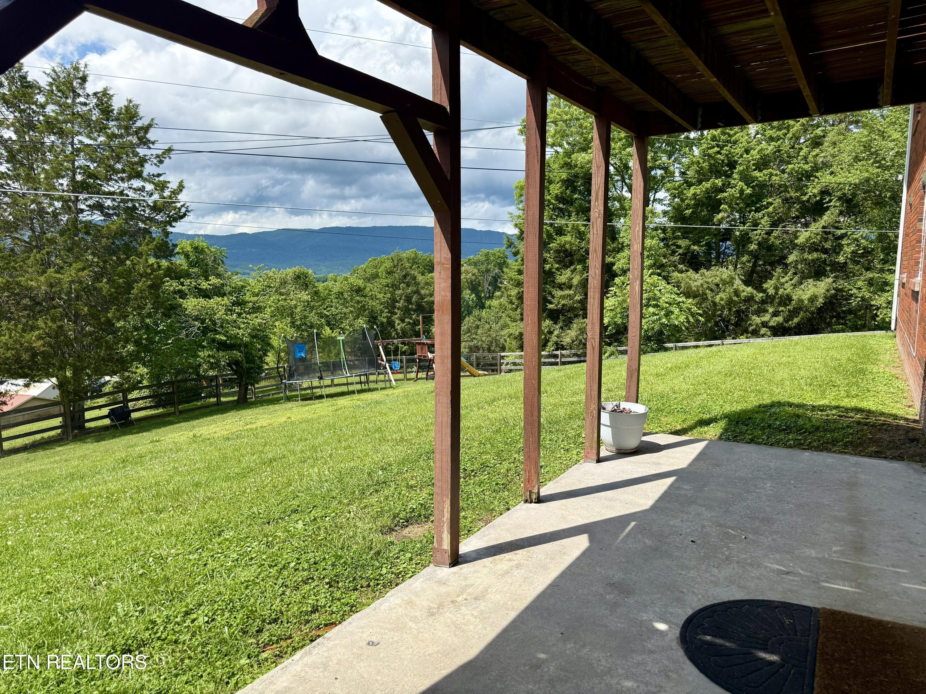 Image 4: Downstairs Porch 1