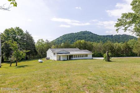 1184 Raccoon Valley Rd