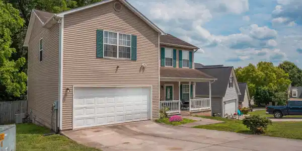 Image 3: 7708 Ambergate-3