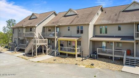 470 Deerfield Landing