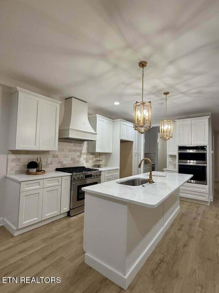 Image 2: 4434 Kitchen