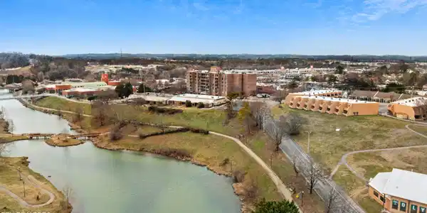 504 Regal Tower