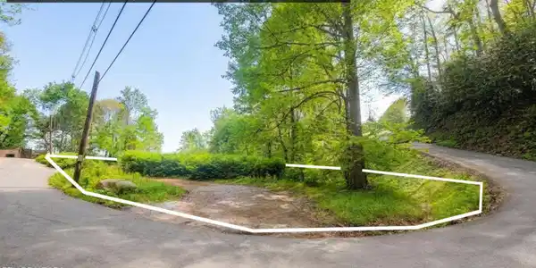 Image 2: 0 ARBON CIRCLE DRIVE & POWER AT LOT LINE