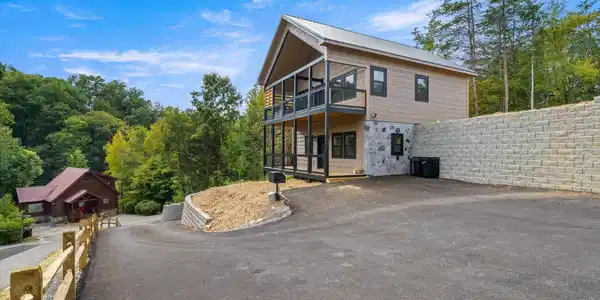 2431 Cobbler Way