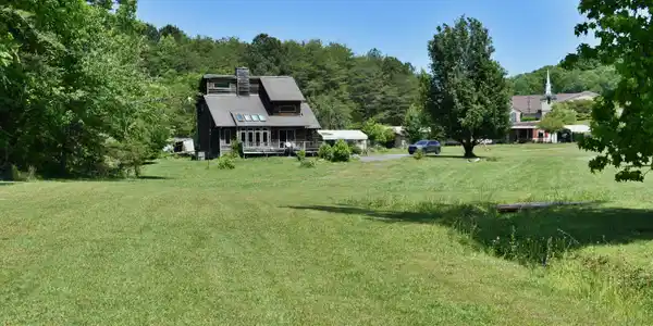 3442 River Rd