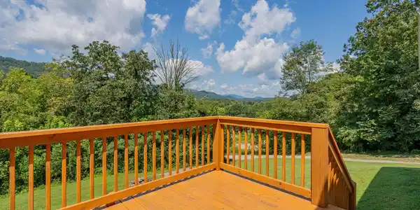 Image 2: Front Deck