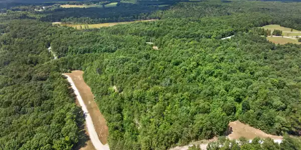 Image 2: 26-web-or-mls-long-branch-lakes