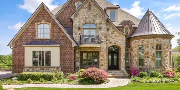 Image 2: 01-12903 Highwick Cir 49